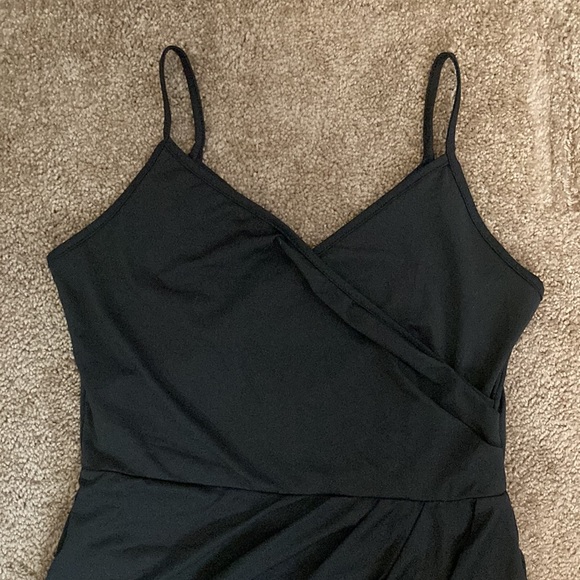 Black cocktail party asymmetrical dress with crisscross back, medium/large - Picture 4 of 12